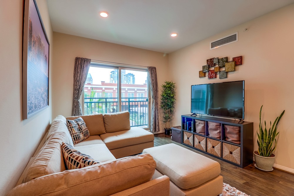 Virtual tour photo 14 of 40 for 450 J St UNIT 4061