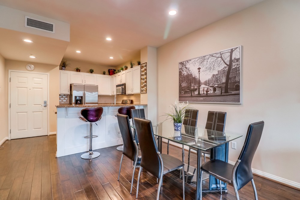 Virtual tour photo 17 of 40 for 450 J St UNIT 4061