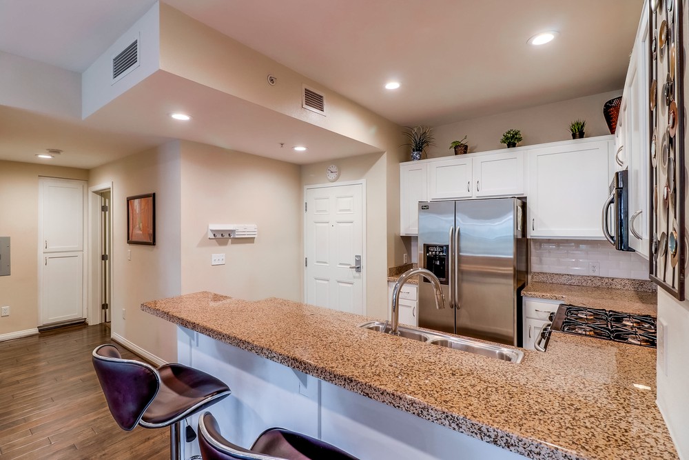 Virtual tour photo 20 of 40 for 450 J St UNIT 4061