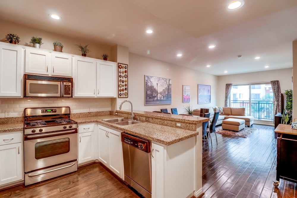 Virtual tour photo 24 of 40 for 450 J St UNIT 4061