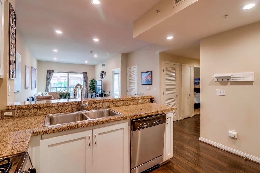 Virtual tour photo 27 of 40 for 450 J St UNIT 4061
