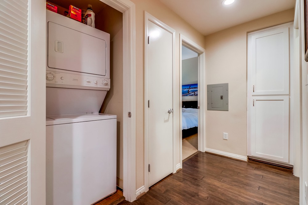 Virtual tour photo 29 of 40 for 450 J St UNIT 4061