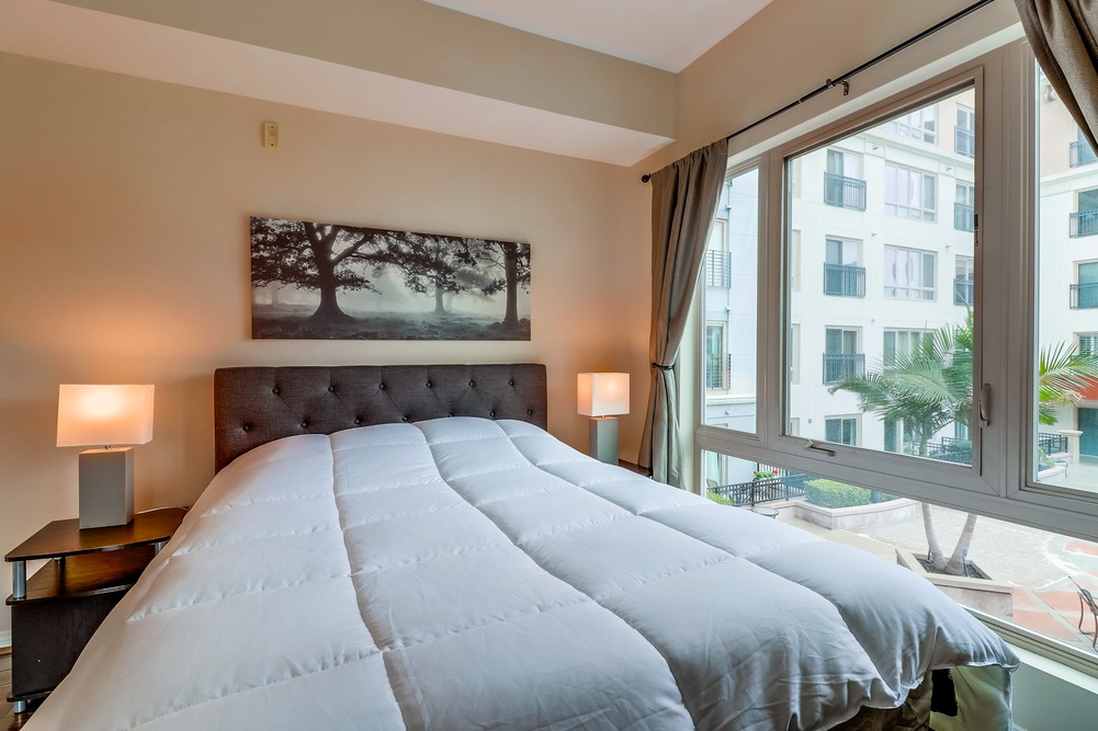 Virtual tour photo 31 of 40 for 450 J St UNIT 4061