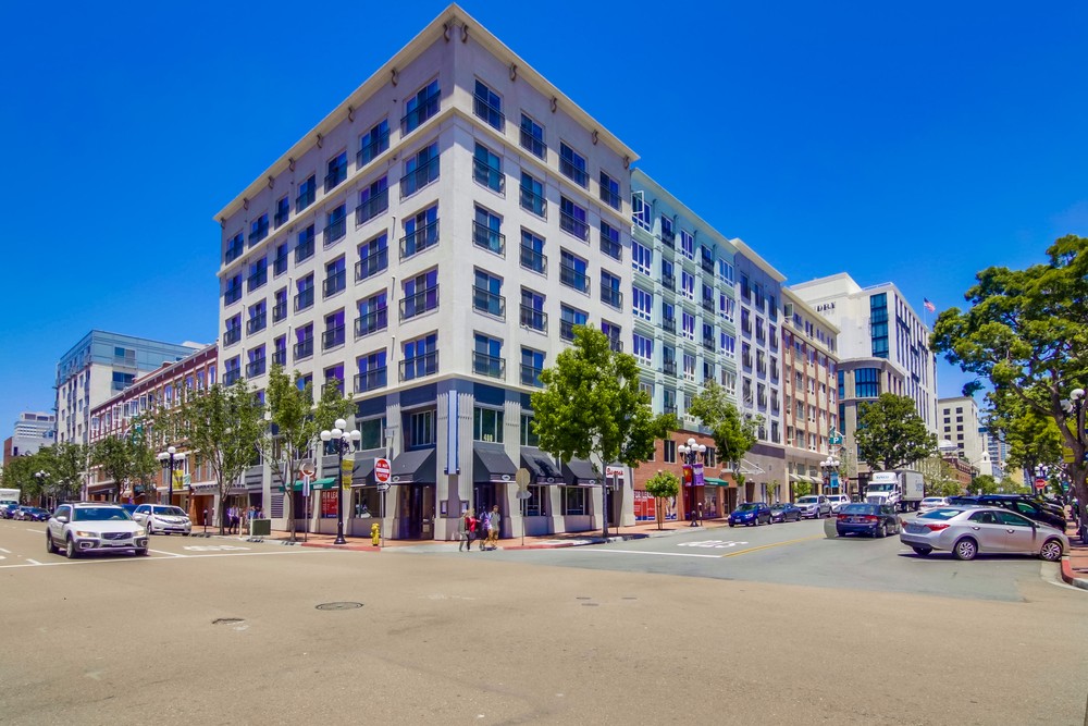 Virtual tour photo 20 of 19 for 450 J St Residence 3021