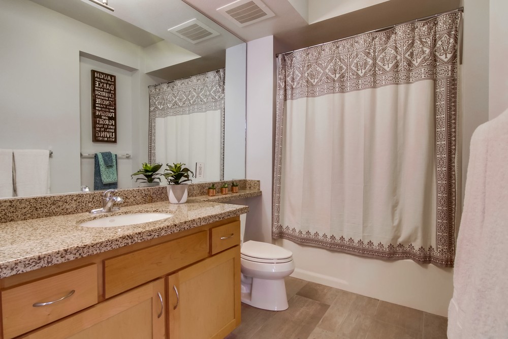 Virtual tour photo 10 of 19 for 450 J St Residence 3021