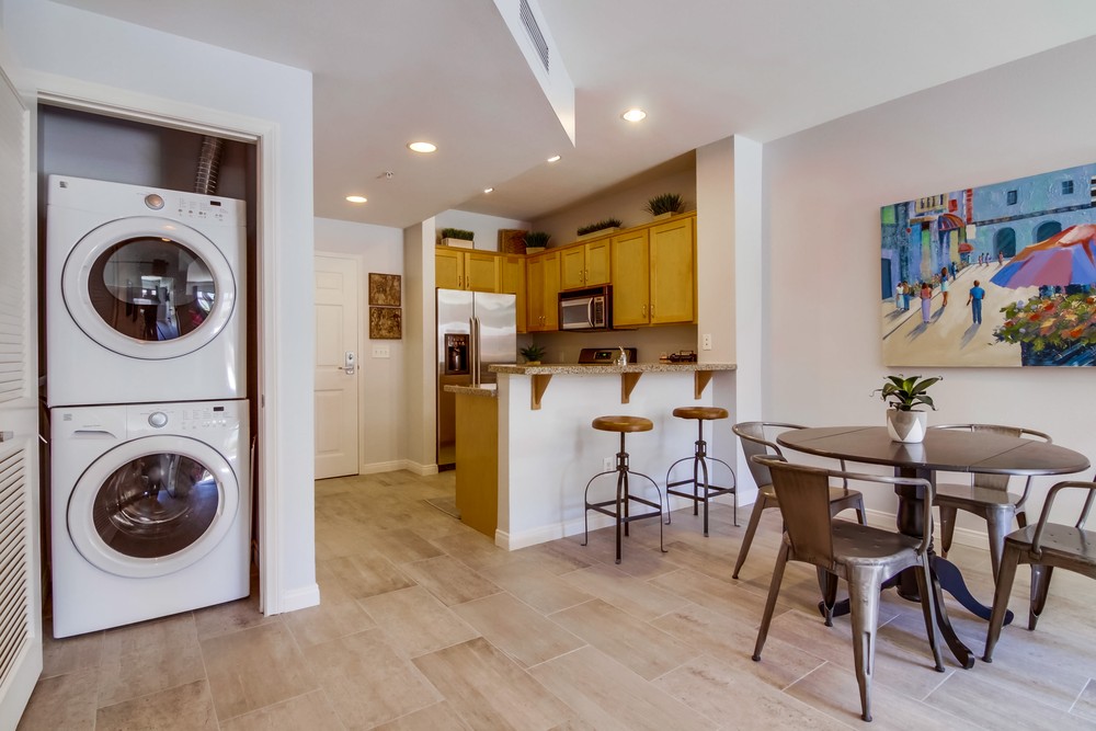 Virtual tour photo 4 of 19 for 450 J St Residence 3021