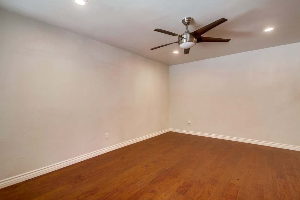 Virtual tour photo 9 of 31 for 4503 Hamilton St #12