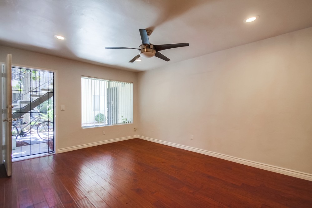 Virtual tour photo 11 of 31 for 4503 Hamilton St #12