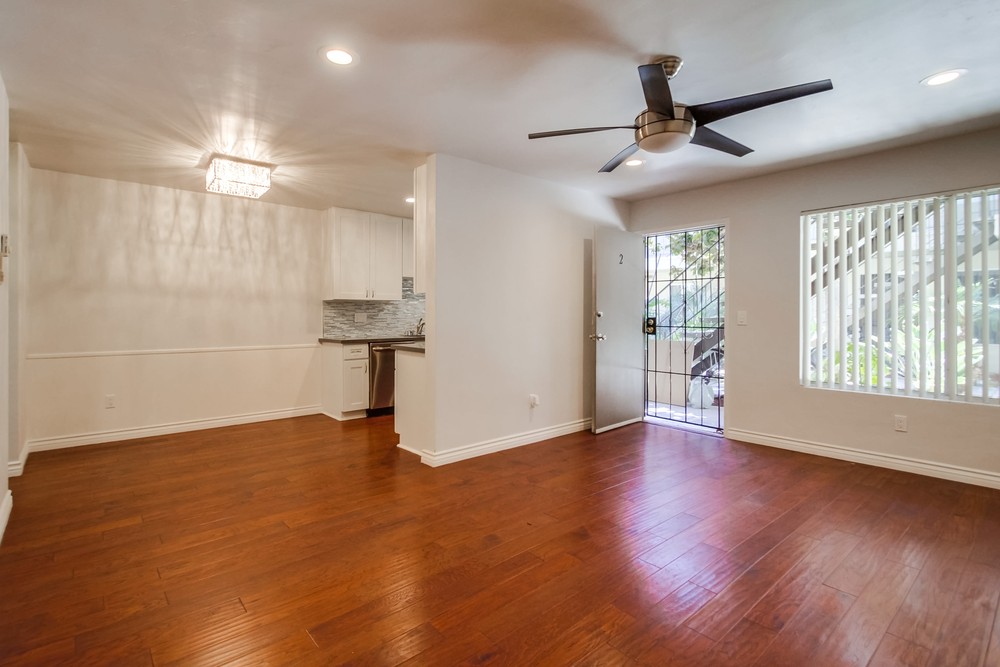 Virtual tour photo 12 of 31 for 4503 Hamilton St #12