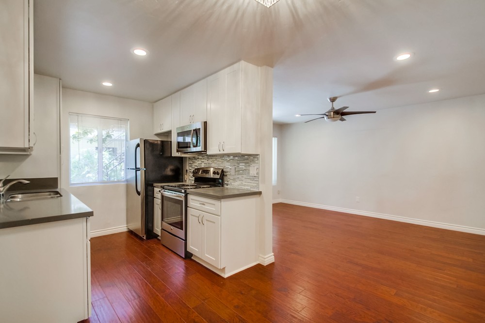 Virtual tour photo 14 of 31 for 4503 Hamilton St #12