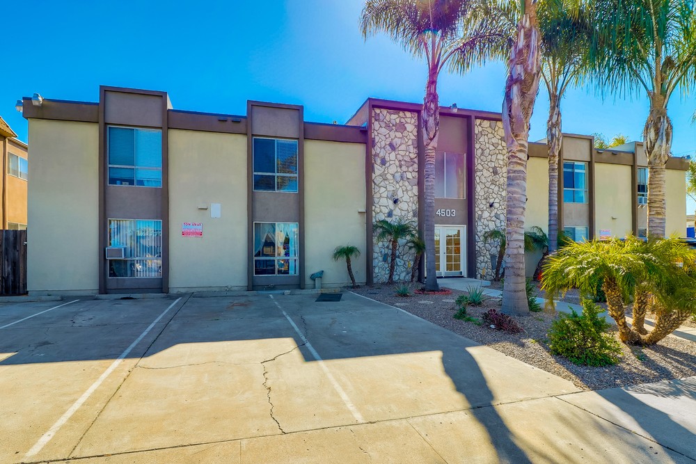 Virtual tour photo 1 of 29 for 4503 Hamilton St #8