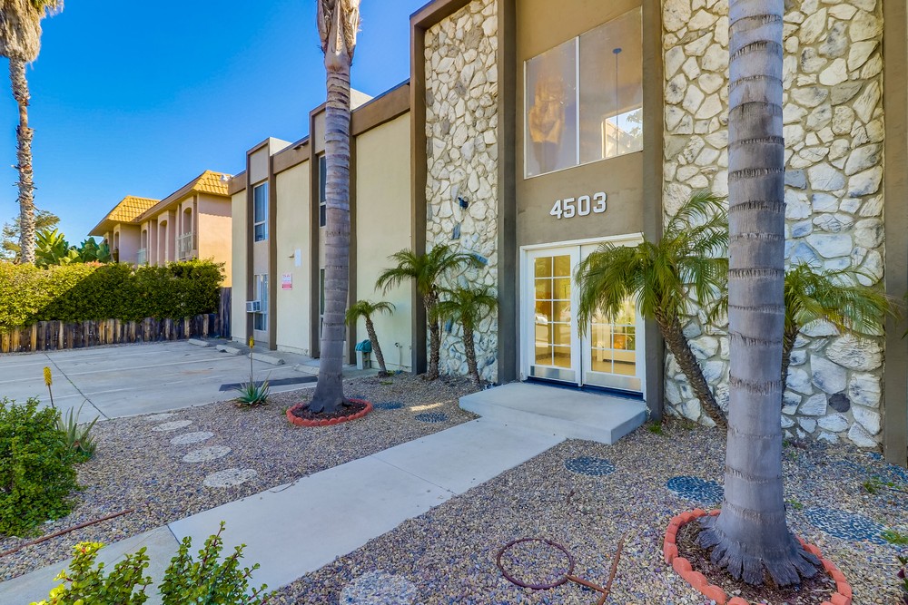 Virtual tour photo 3 of 29 for 4503 Hamilton St #8
