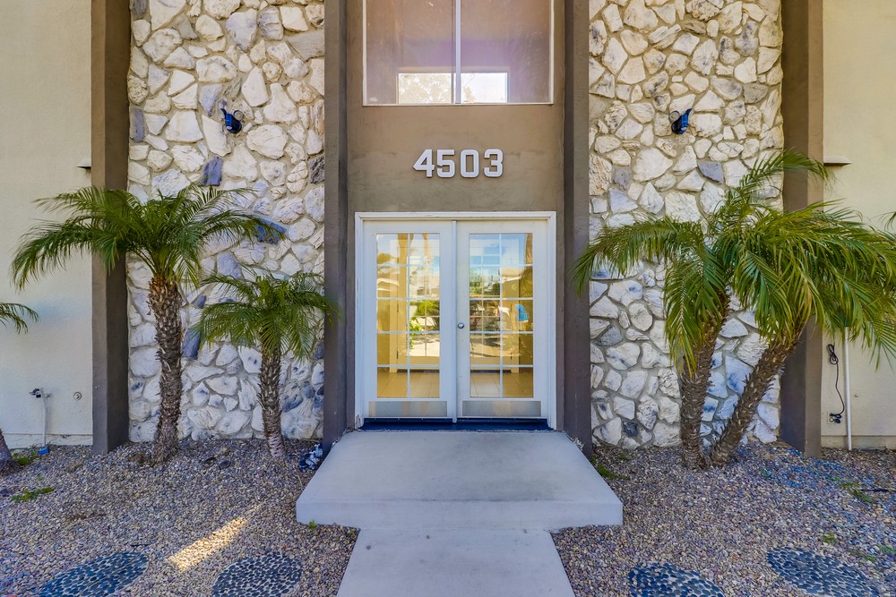 Virtual tour photo 4 of 29 for 4503 Hamilton St #8