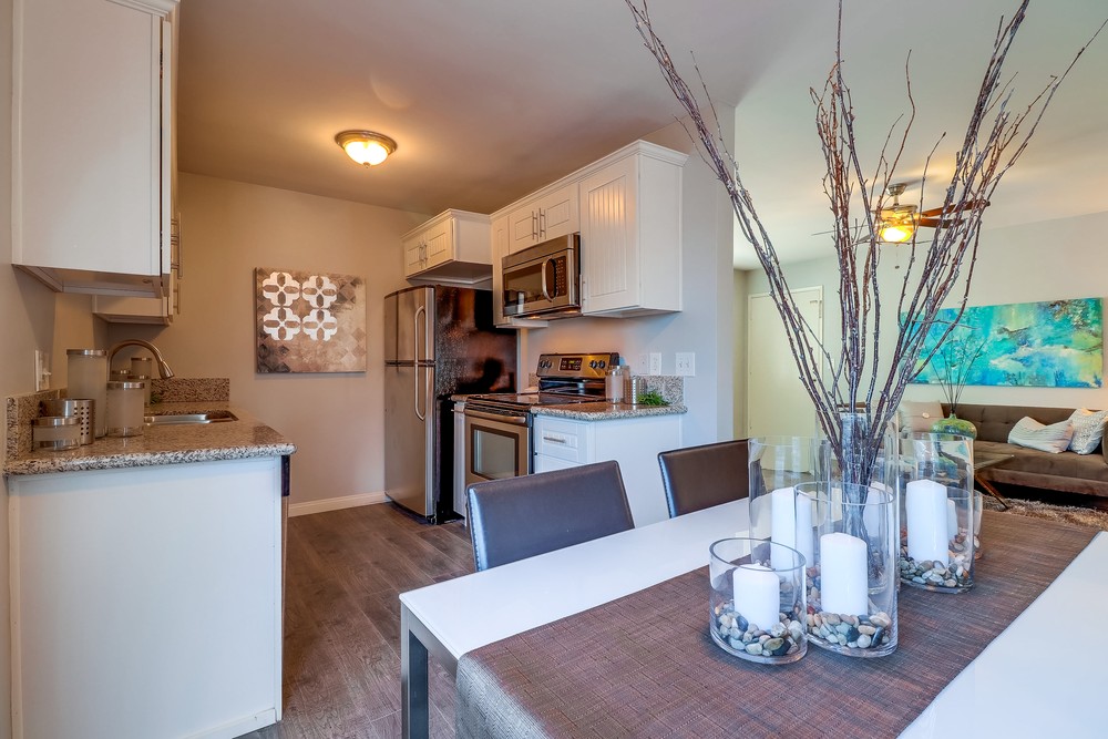 Virtual tour photo 13 of 29 for 4503 Hamilton St #8