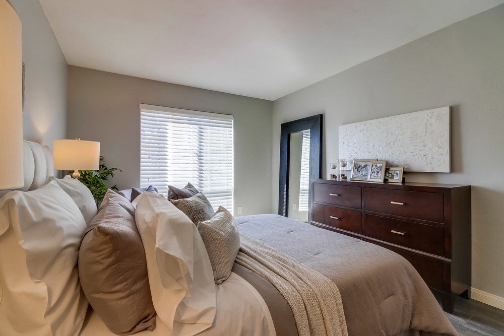 Virtual tour photo 21 of 29 for 4503 Hamilton St #8