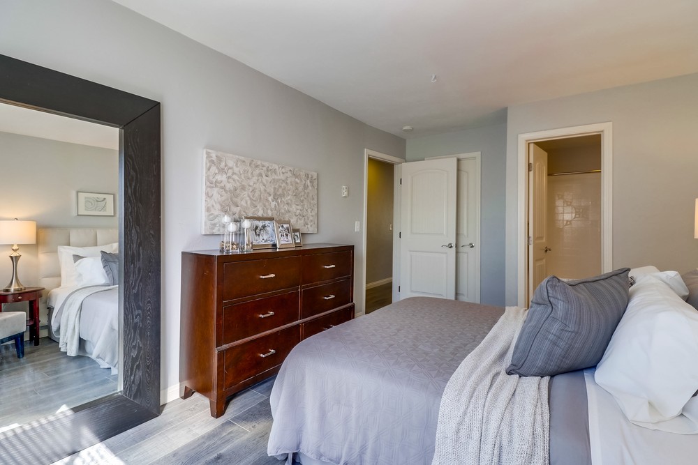 Virtual tour photo 23 of 29 for 4503 Hamilton St #8