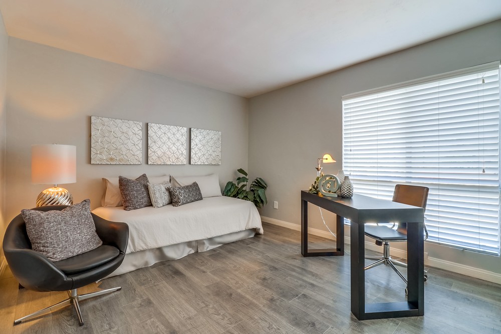 Virtual tour photo 26 of 29 for 4503 Hamilton St #8