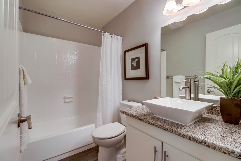 Virtual tour photo 29 of 29 for 4503 Hamilton St #8