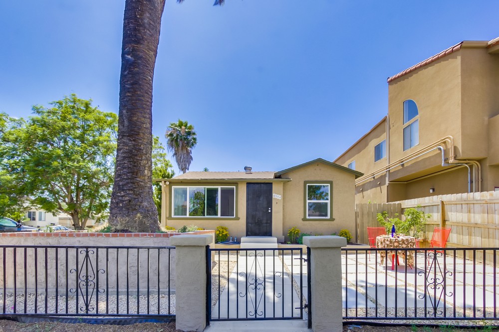 Virtual tour photo 1 of 36 for 4504 51st Street