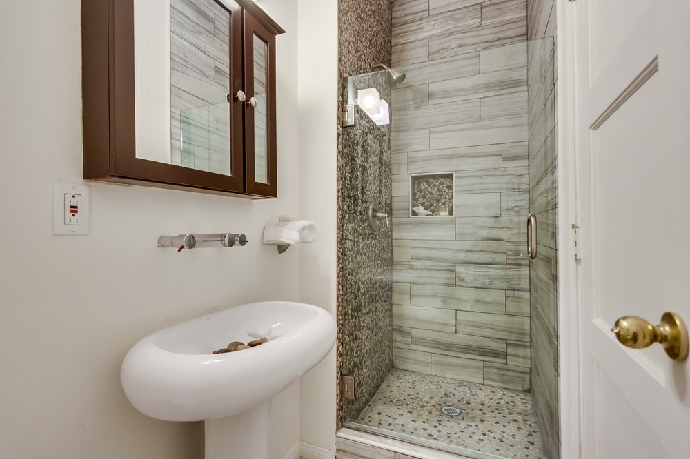 Virtual tour photo 24 of 36 for 4504 51st Street