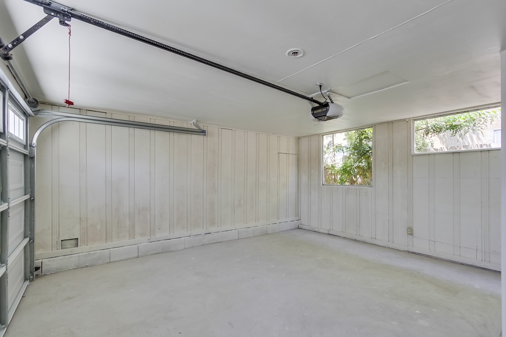 Virtual tour photo 32 of 36 for 4504 51st Street