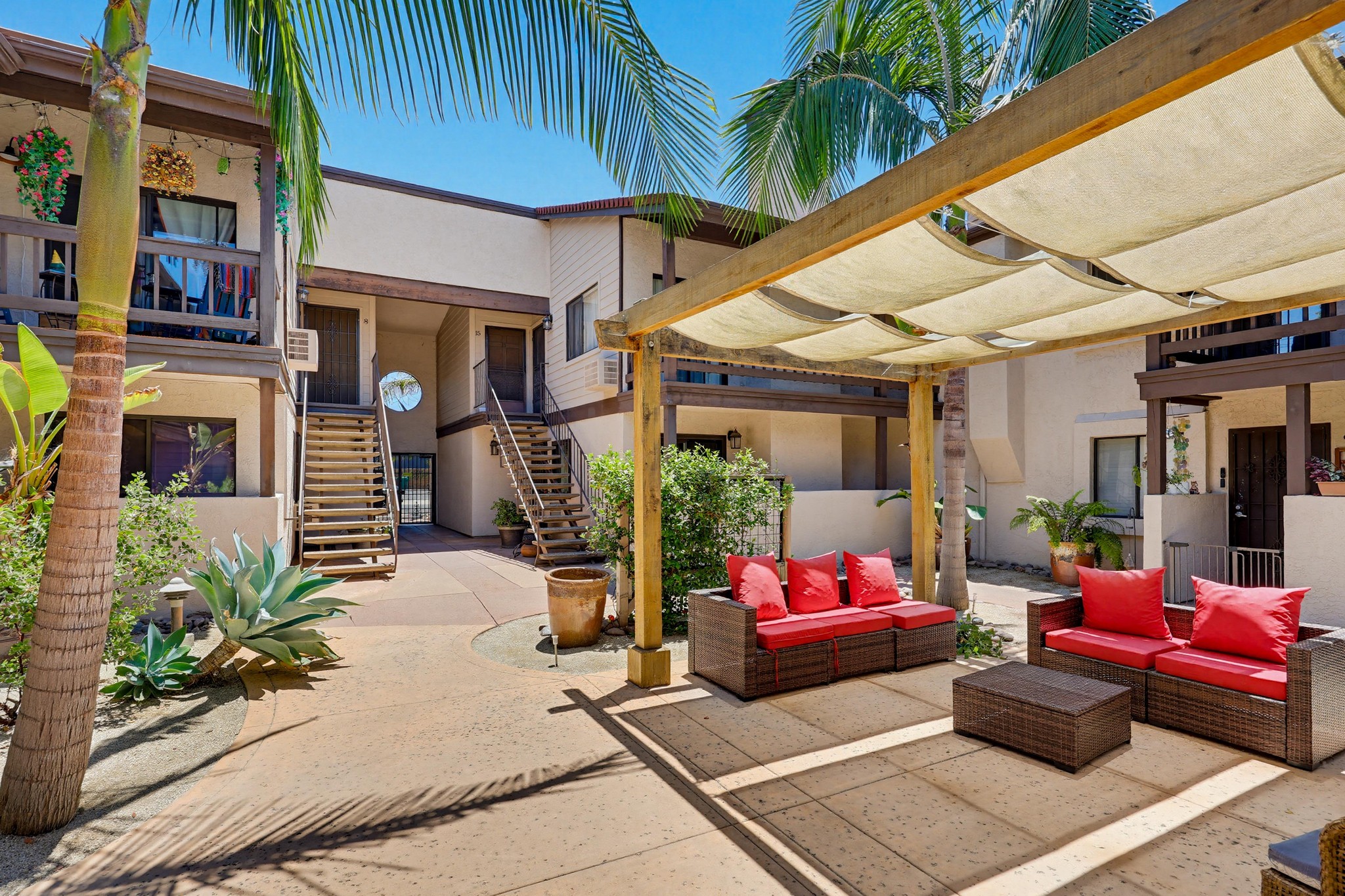 Virtual tour photo 7 of 32 for 4510 34th St 12