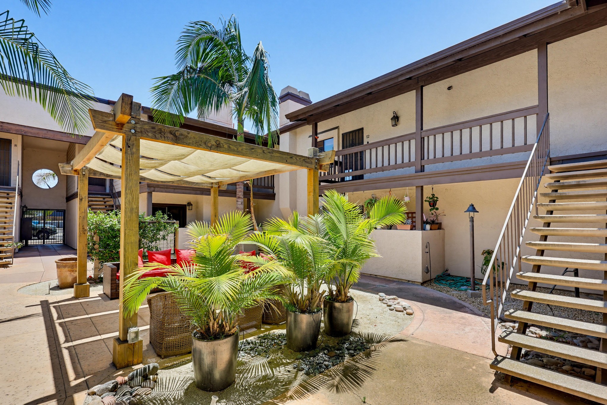 Virtual tour photo 8 of 32 for 4510 34th St 12