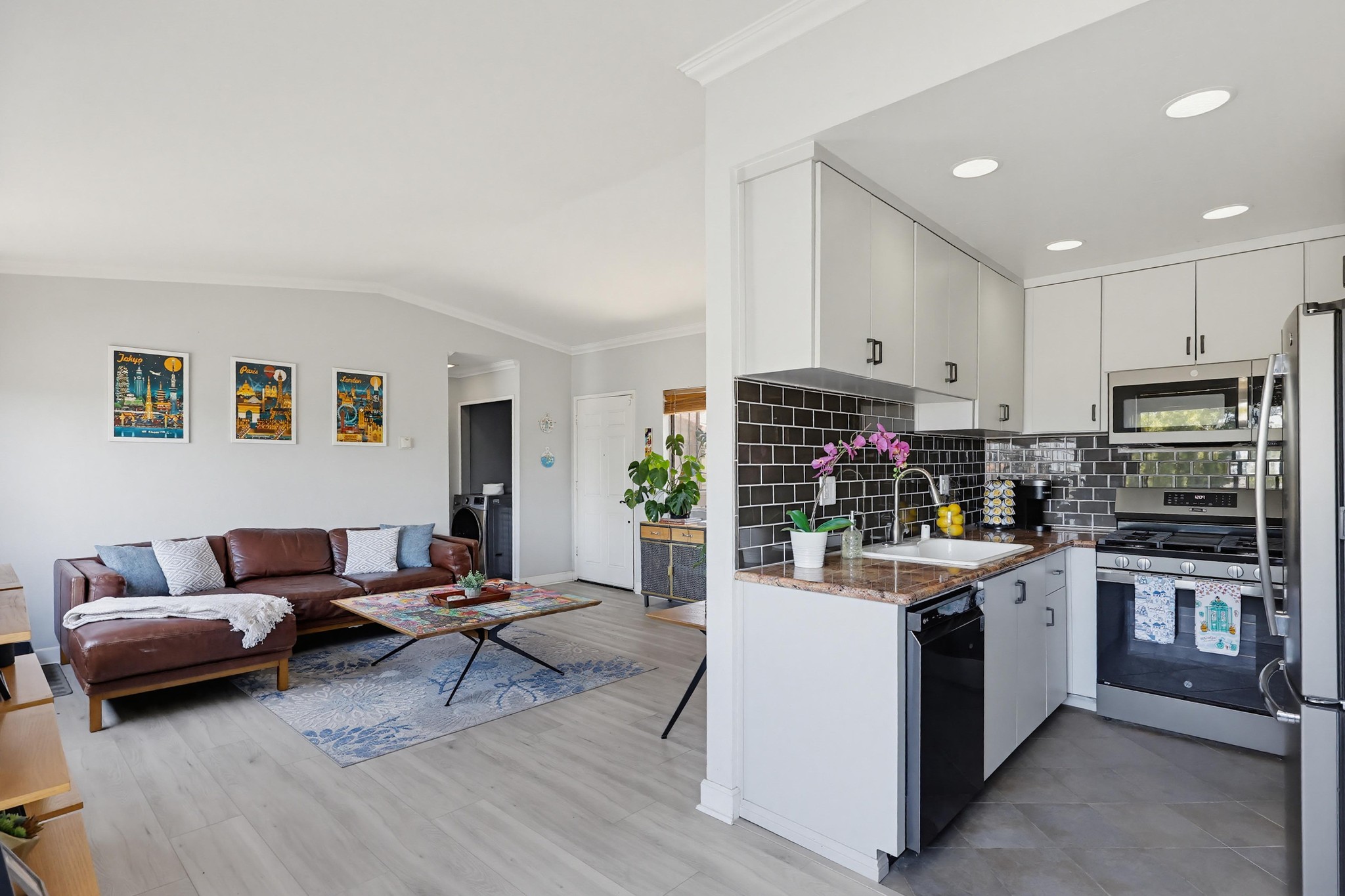 Virtual tour photo 14 of 32 for 4510 34th St 12