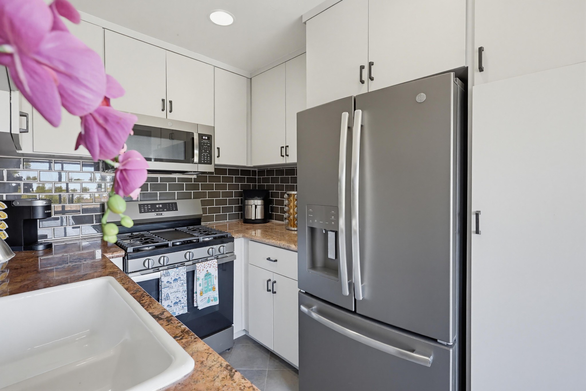 Virtual tour photo 17 of 32 for 4510 34th St 12