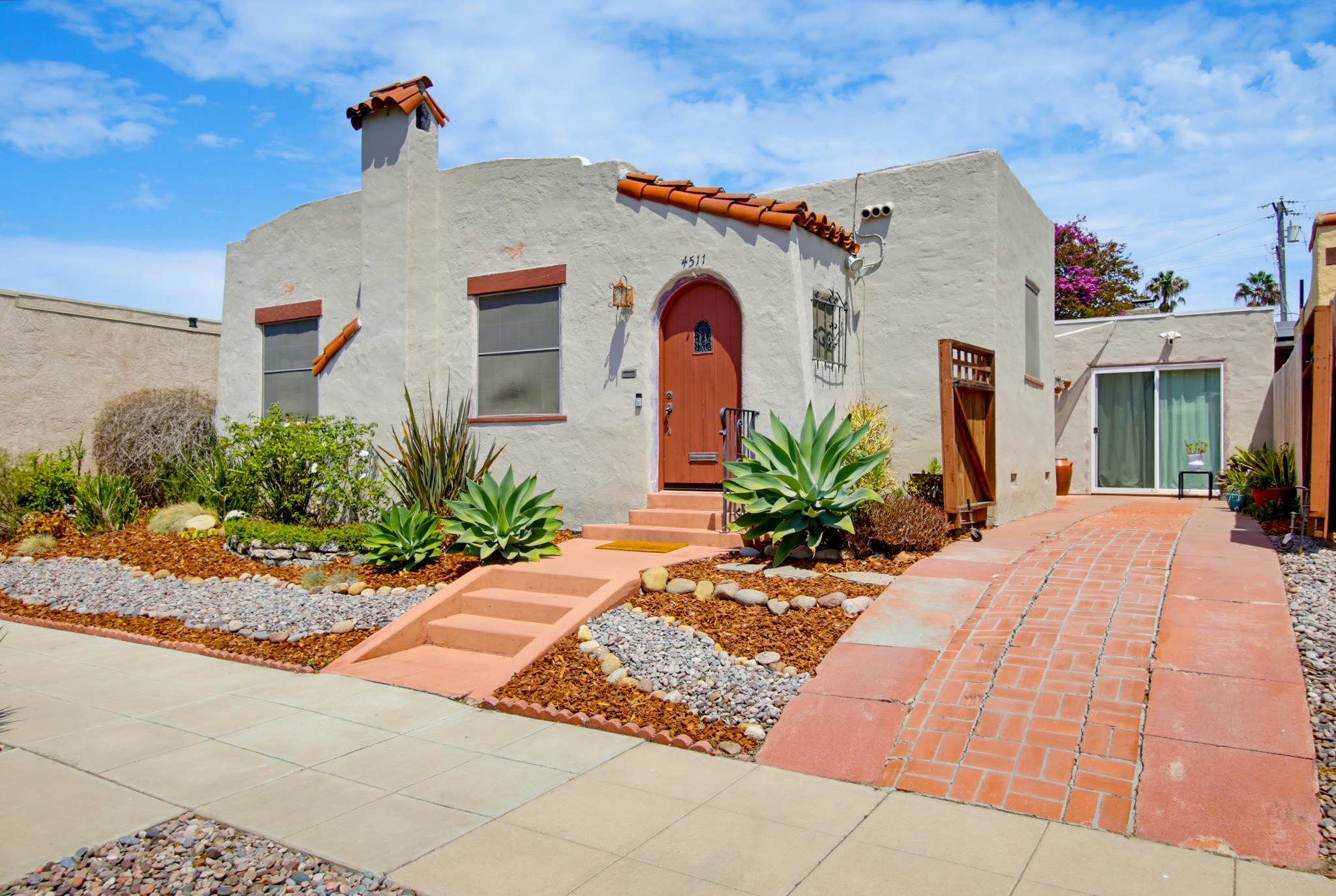 Virtual tour photo 4 of 43 for 4511 Maryland St