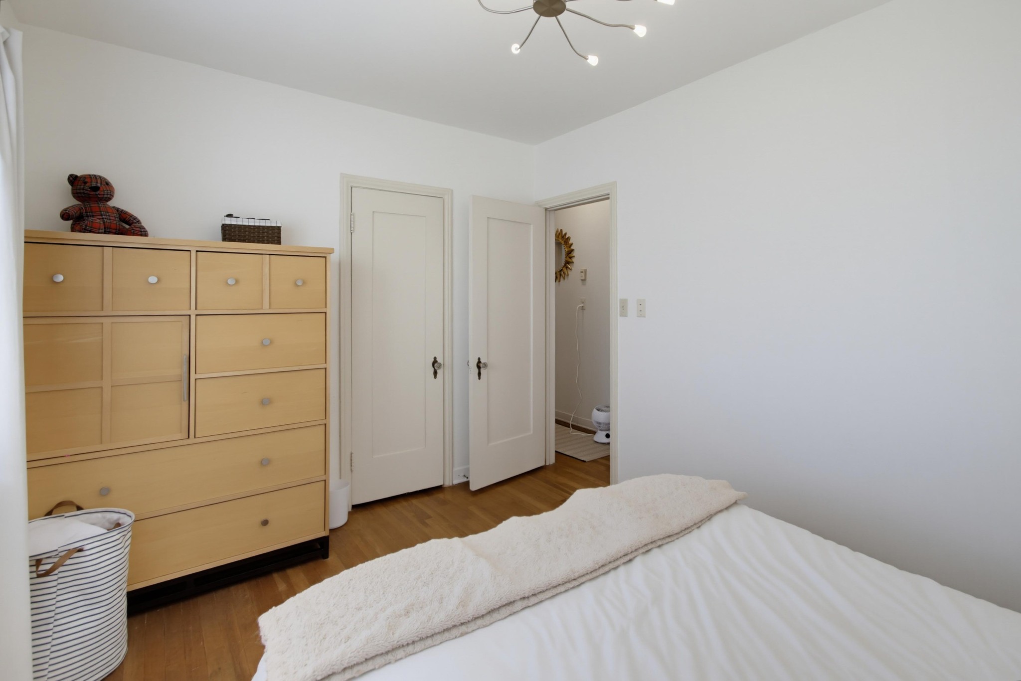 Virtual tour photo 27 of 43 for 4511 Maryland St