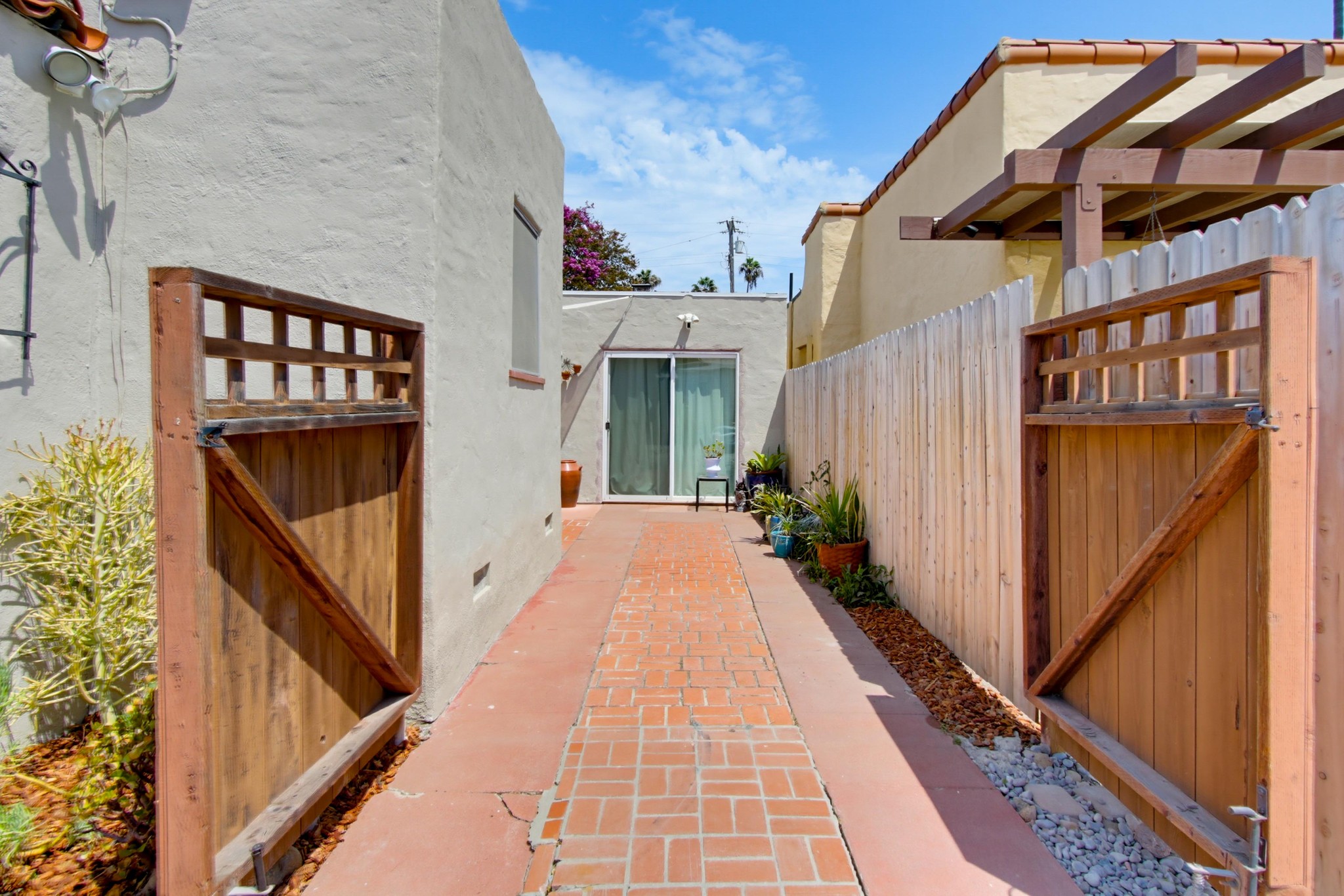 Virtual tour photo 30 of 43 for 4511 Maryland St
