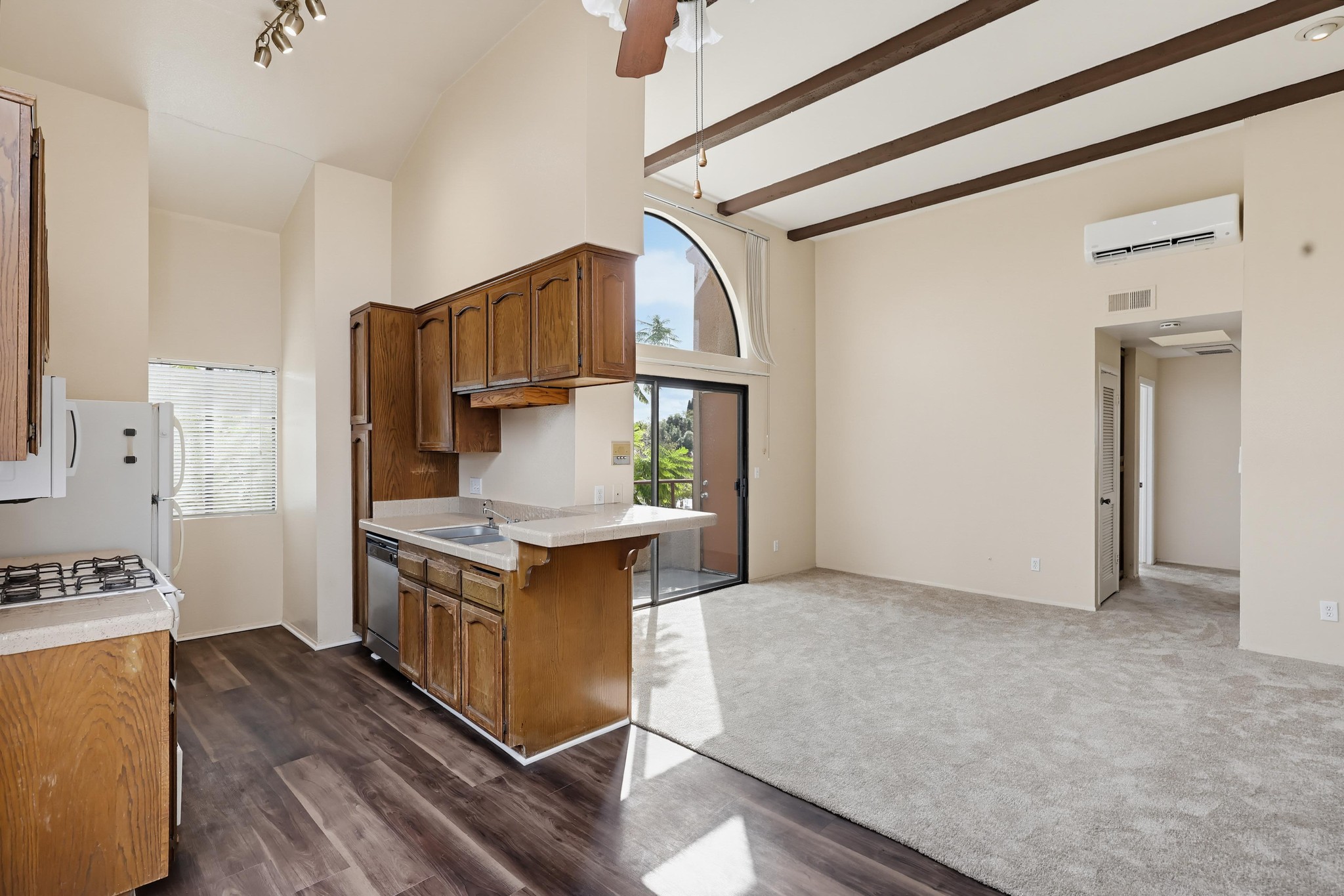 Virtual tour photo 12 of 49 for 4514 51st St #03