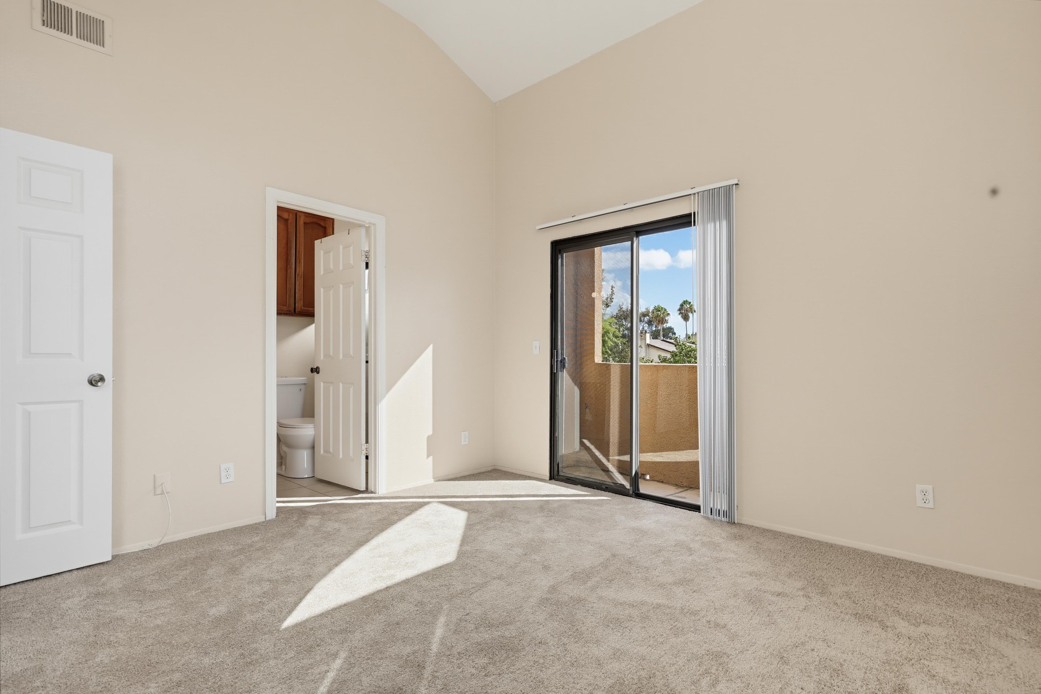 Virtual tour photo 37 of 49 for 4514 51st St #03