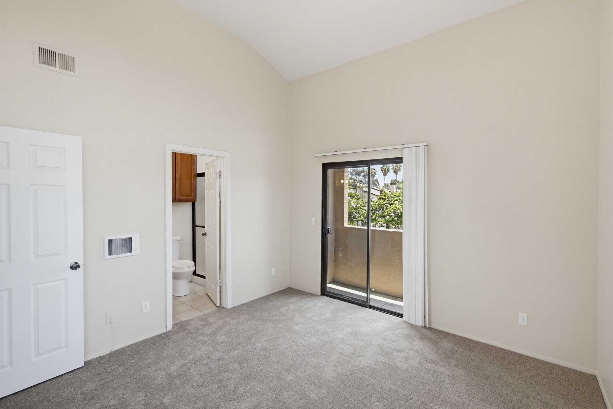 Virtual tour photo 19 of 33 for 4514 51st St #03