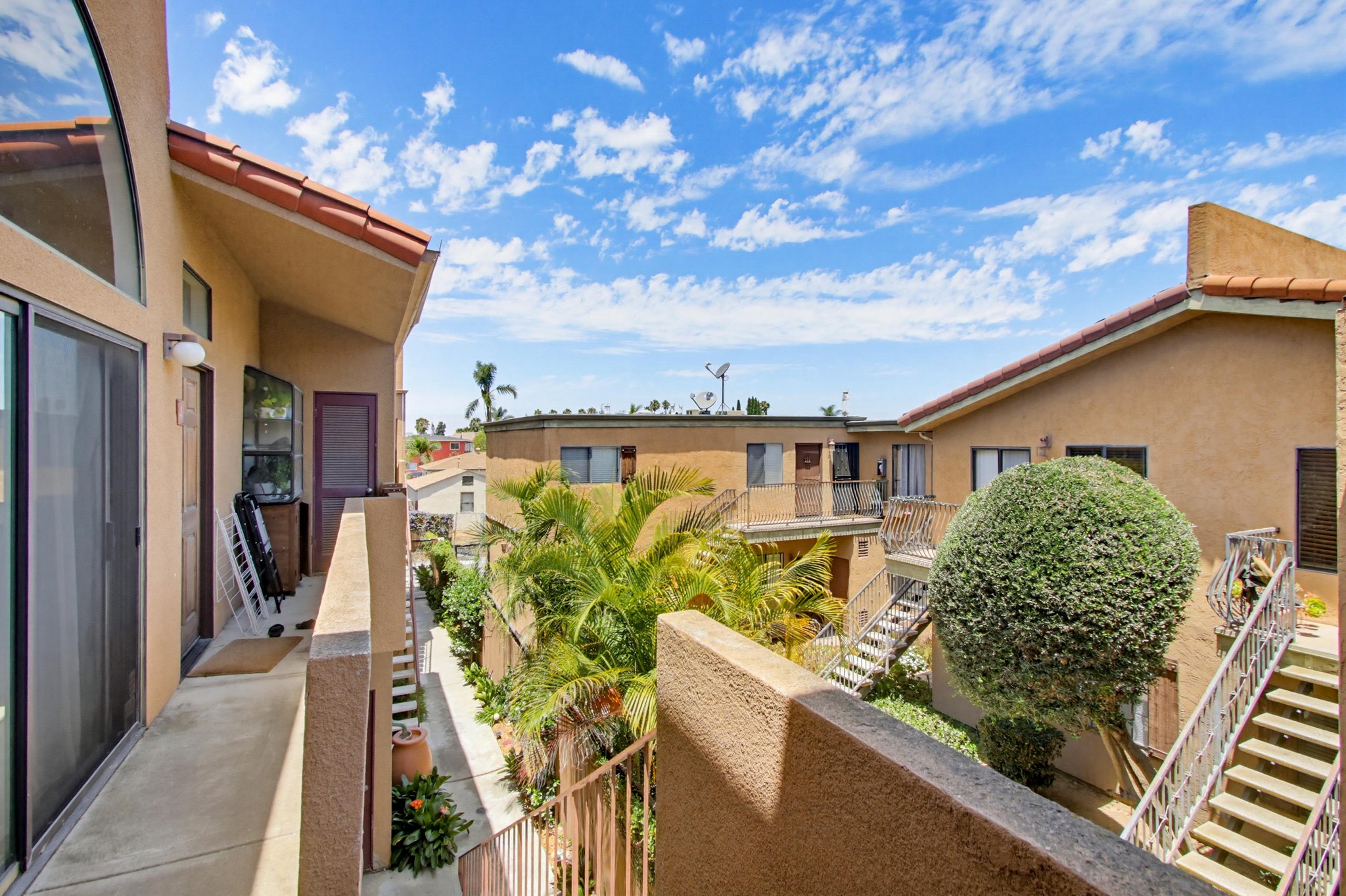 Virtual tour photo 29 of 33 for 4514 51st St #03