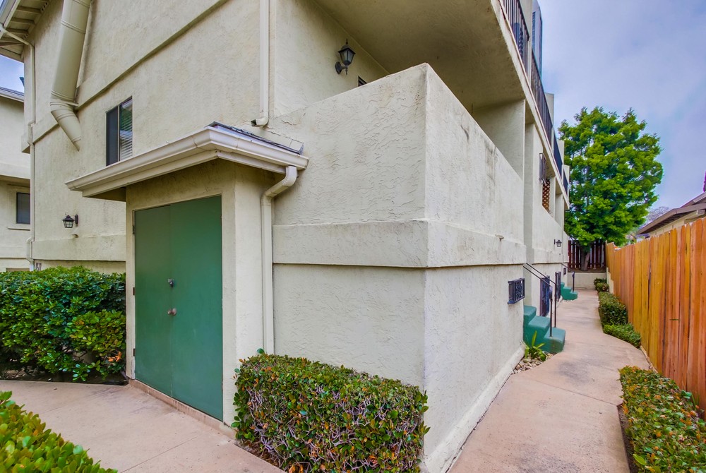 Virtual tour photo 3 of 32 for 4517 College Way Unit I
