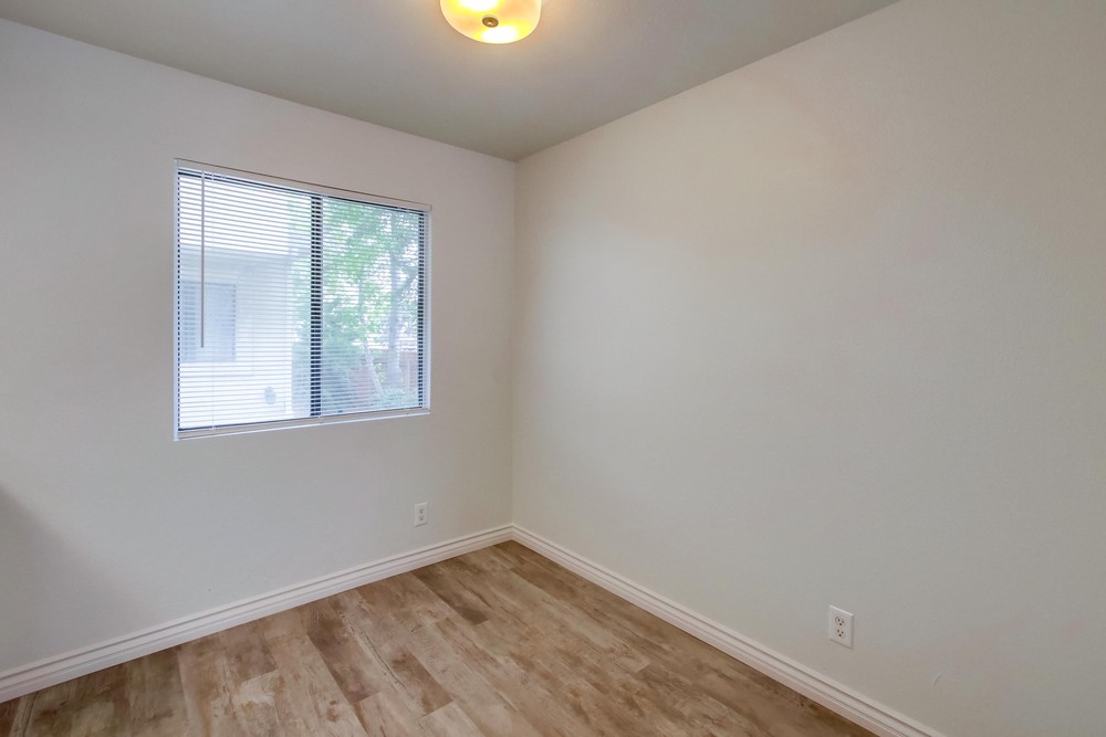 Virtual tour photo 9 of 32 for 4517 College Way Unit I