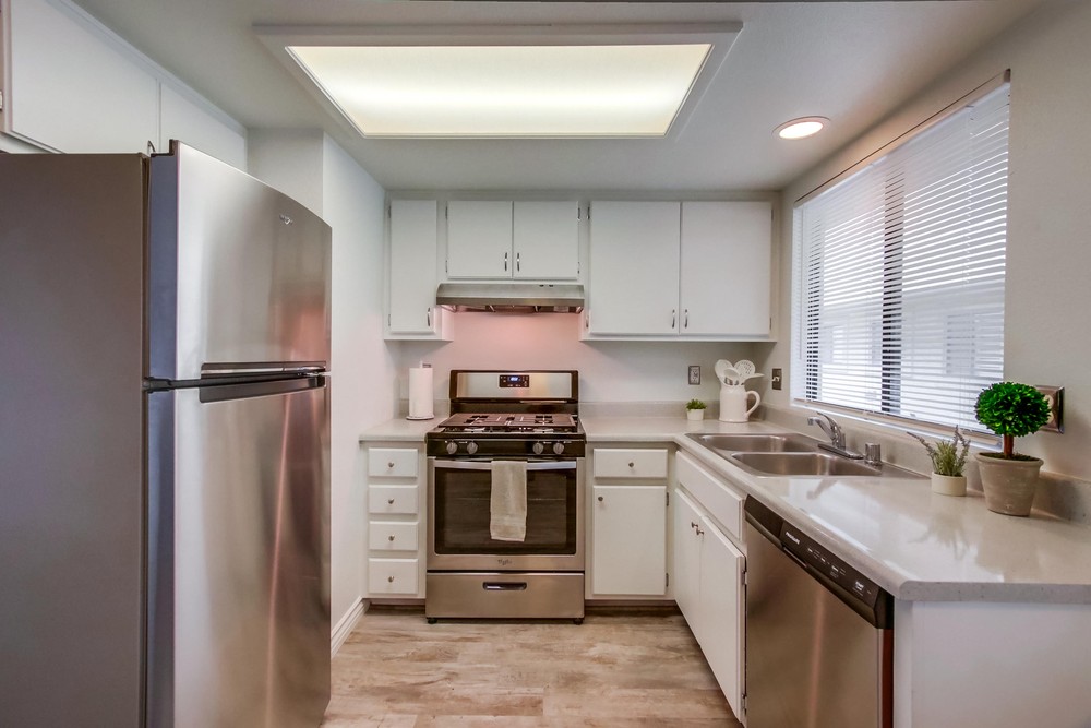 Virtual tour photo 12 of 32 for 4517 College Way Unit I