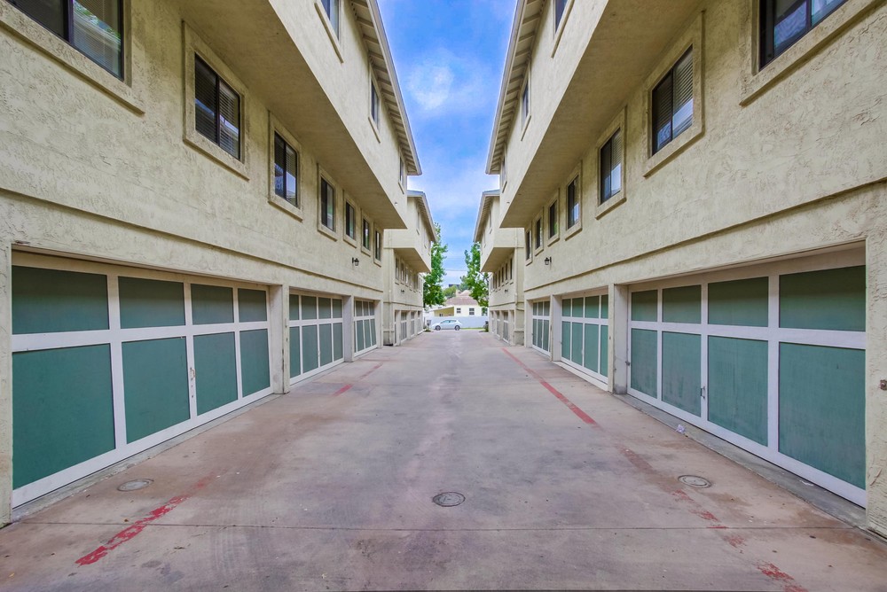 Virtual tour photo 33 of 32 for 4517 College Way Unit I