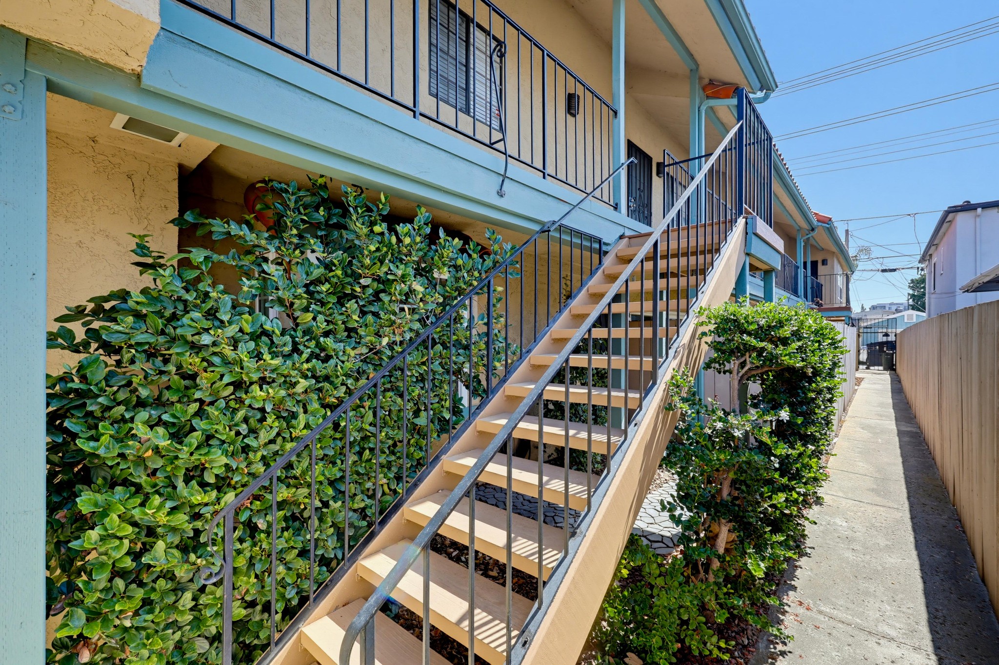 Virtual tour photo 8 of 46 for 4517 Utah St Apt 5