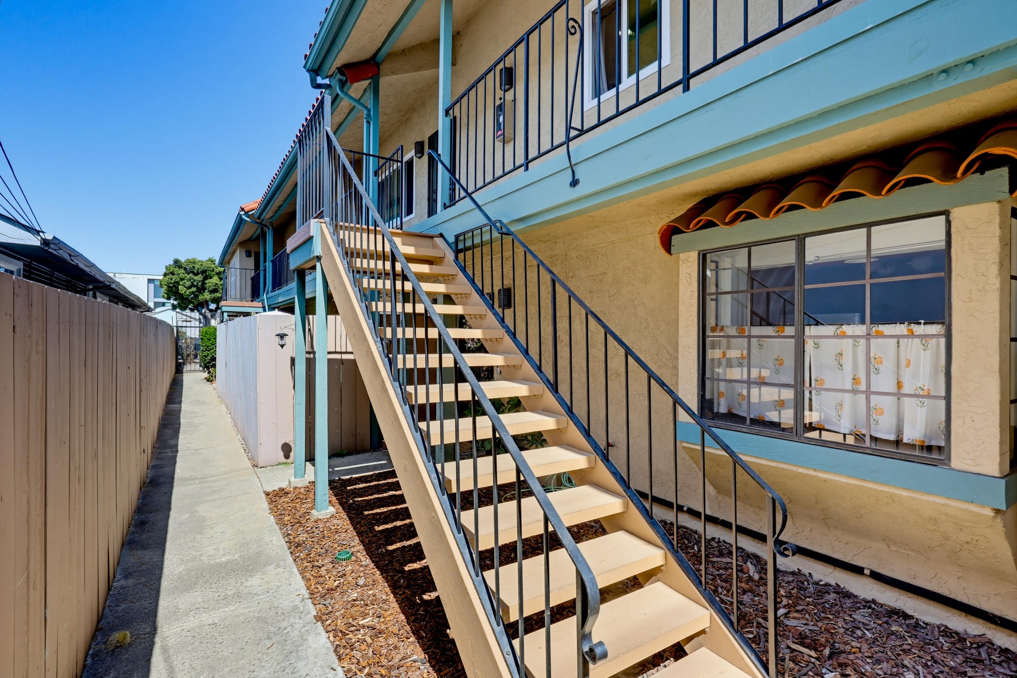 Virtual tour photo 9 of 46 for 4517 Utah St Apt 5