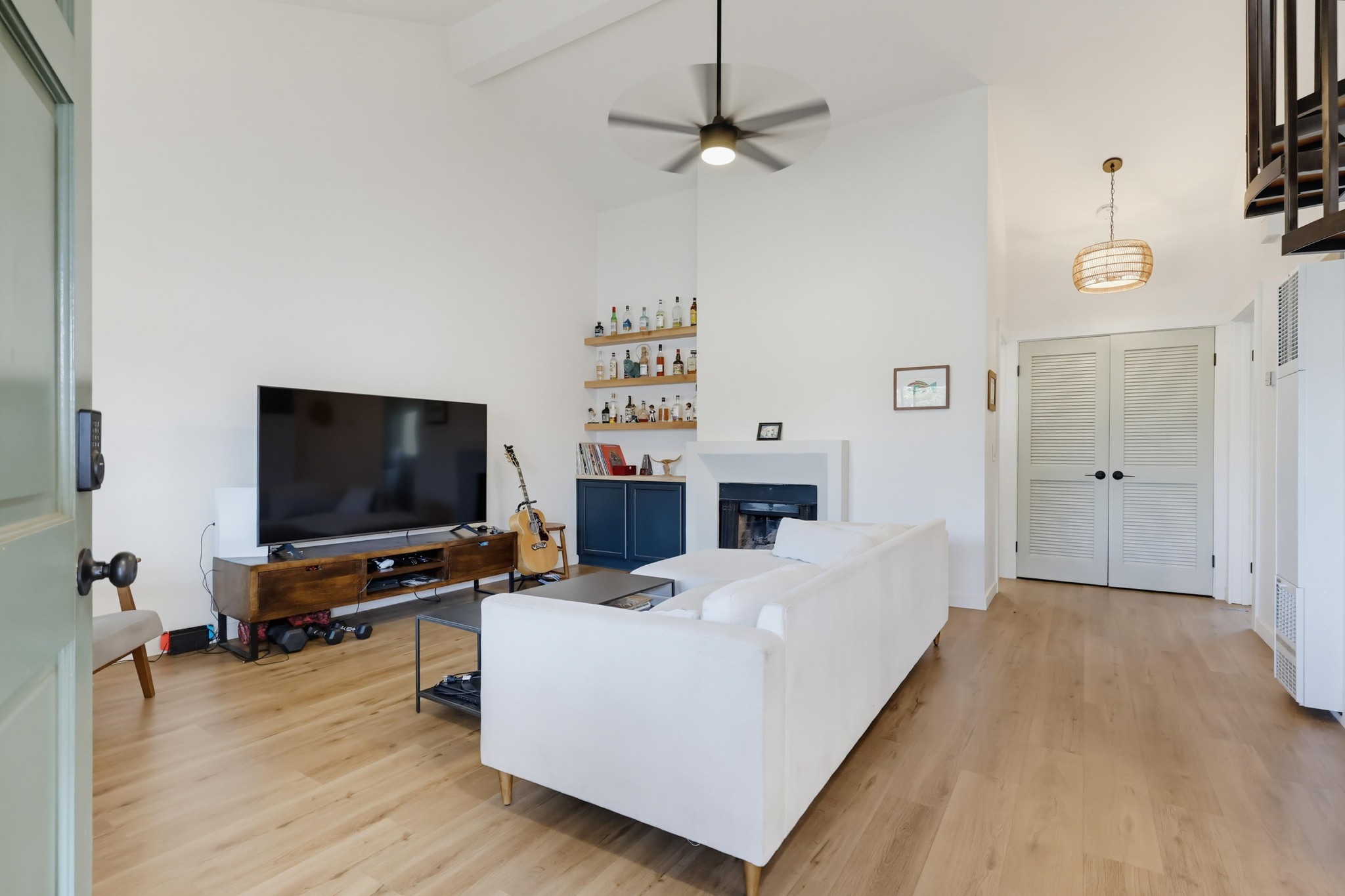 Virtual tour photo 14 of 46 for 4517 Utah St Apt 5