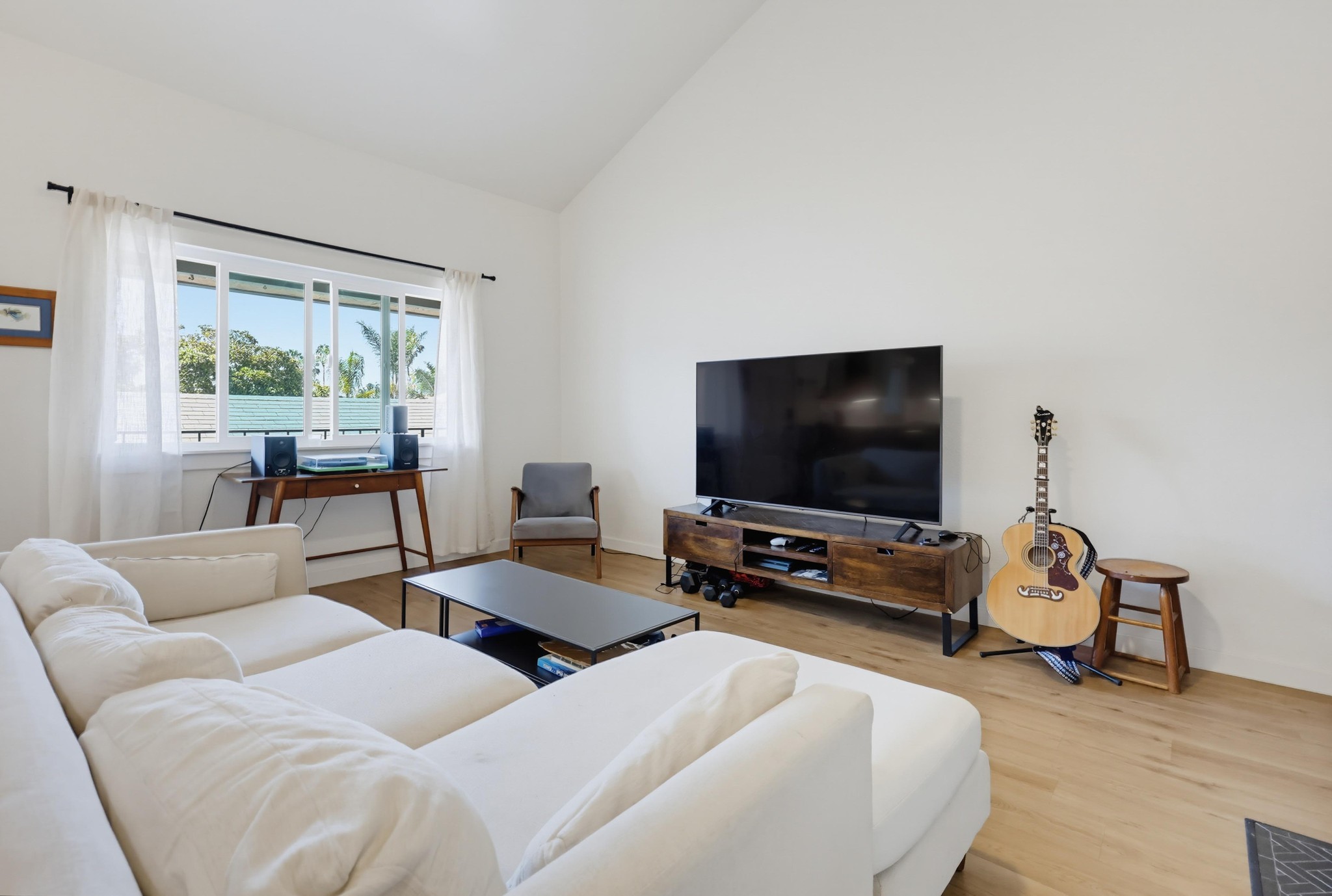 Virtual tour photo 17 of 46 for 4517 Utah St Apt 5