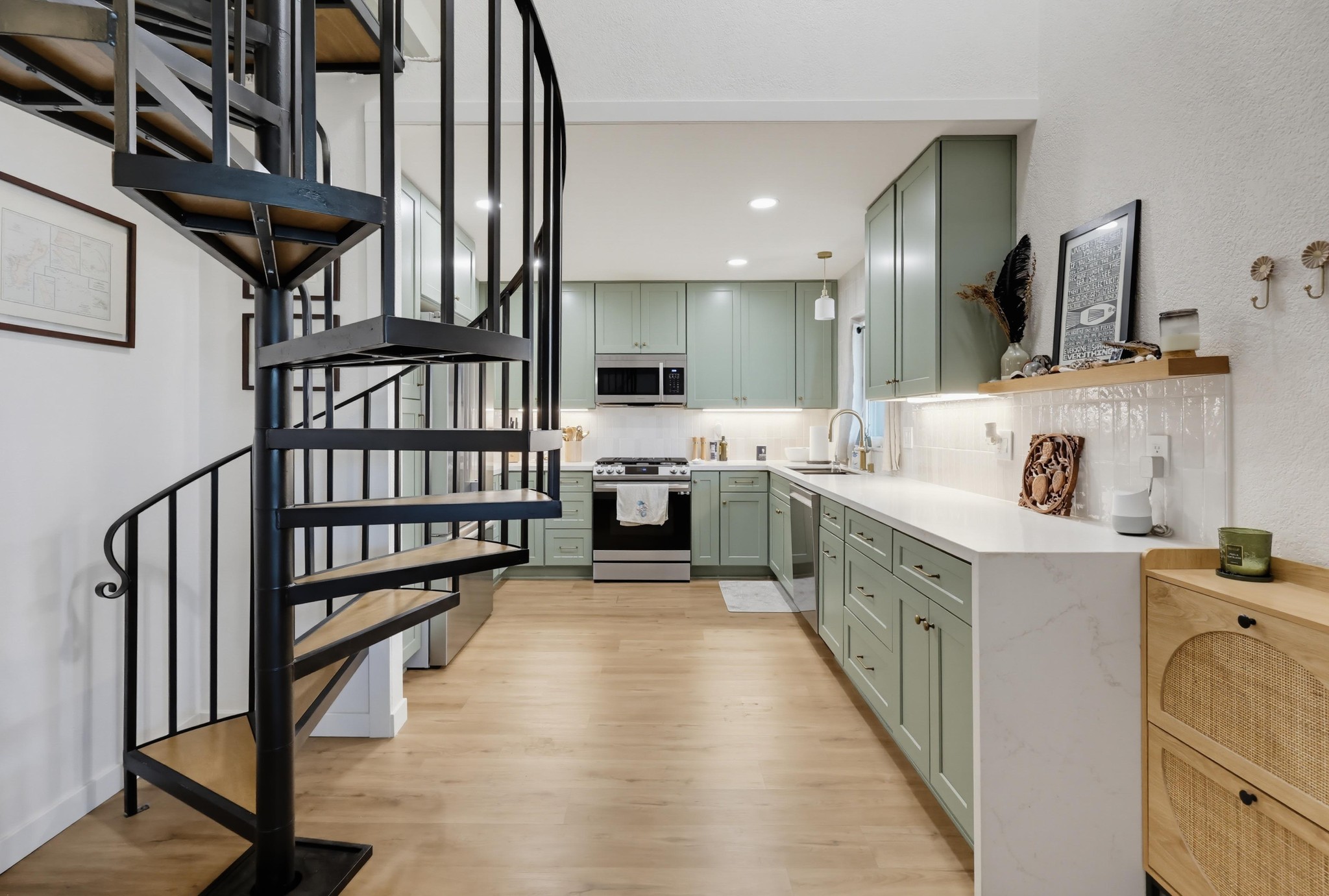 Virtual tour photo 22 of 46 for 4517 Utah St Apt 5