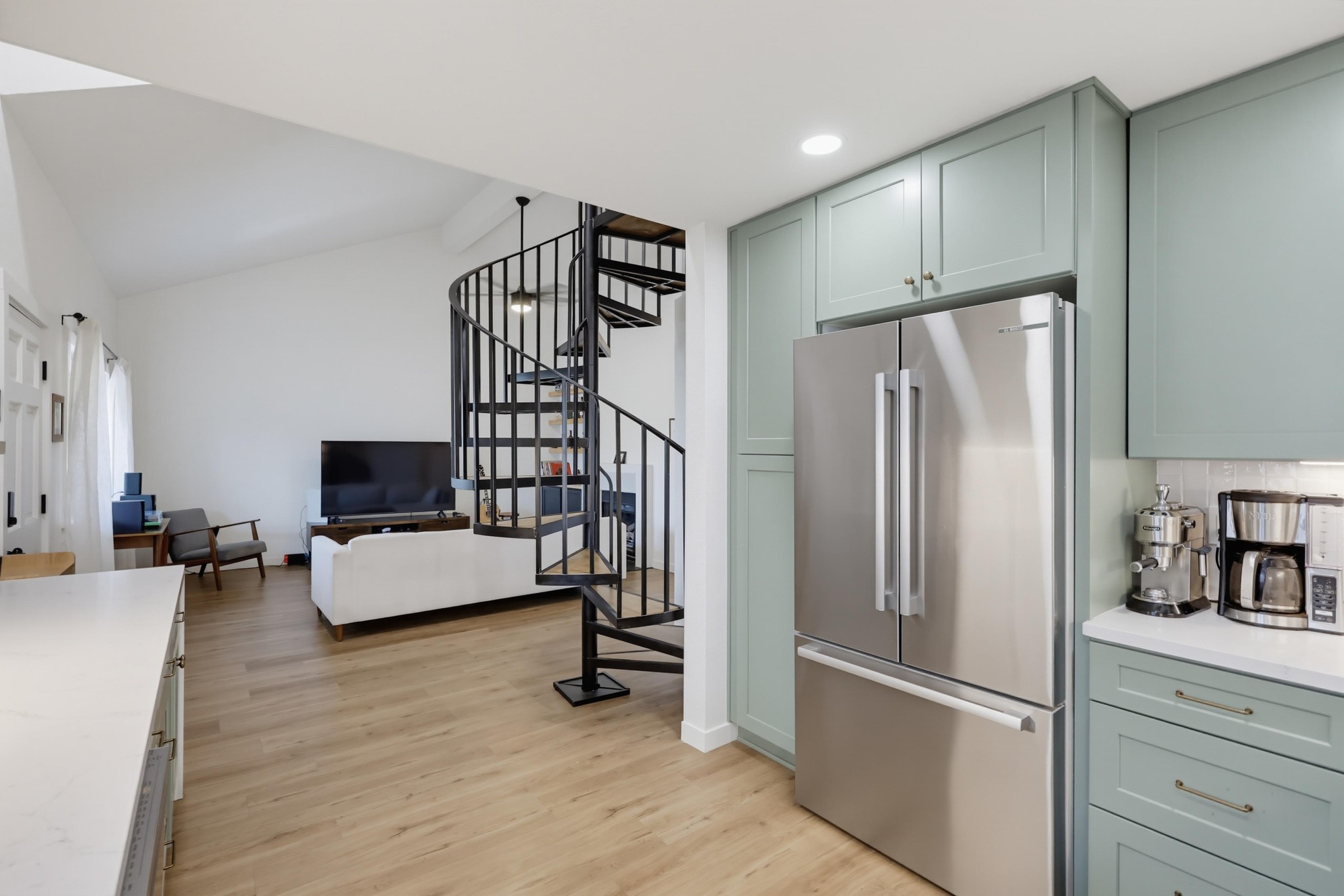 Virtual tour photo 27 of 46 for 4517 Utah St Apt 5