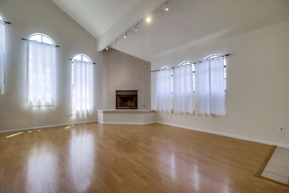 Virtual tour photo 9 of 33 for 4517 Utah St