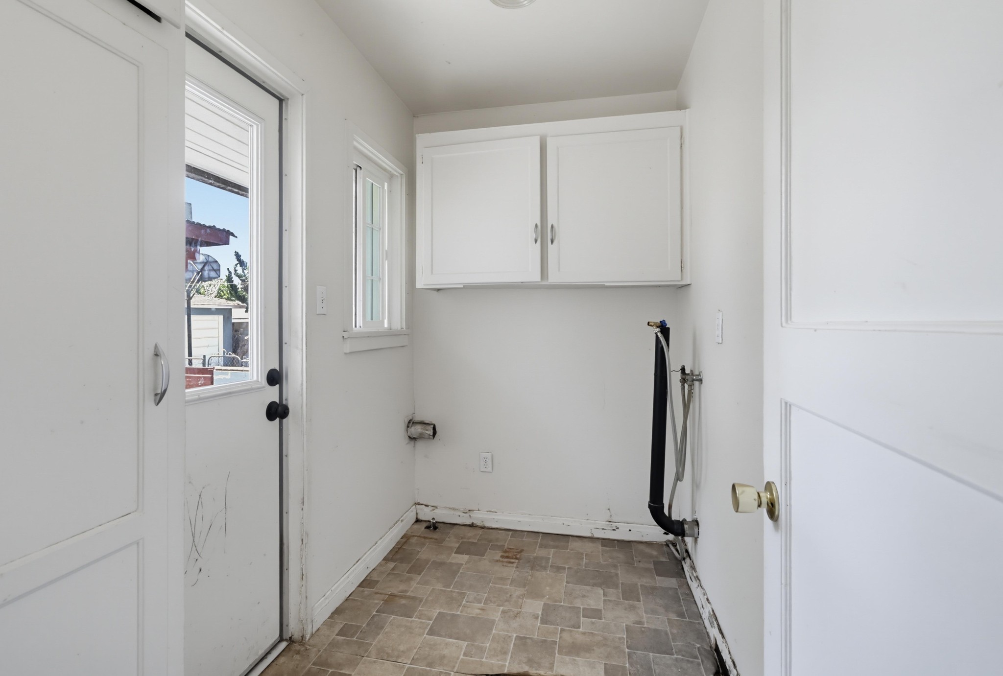 Virtual tour photo 16 of 45 for 452 Park Way