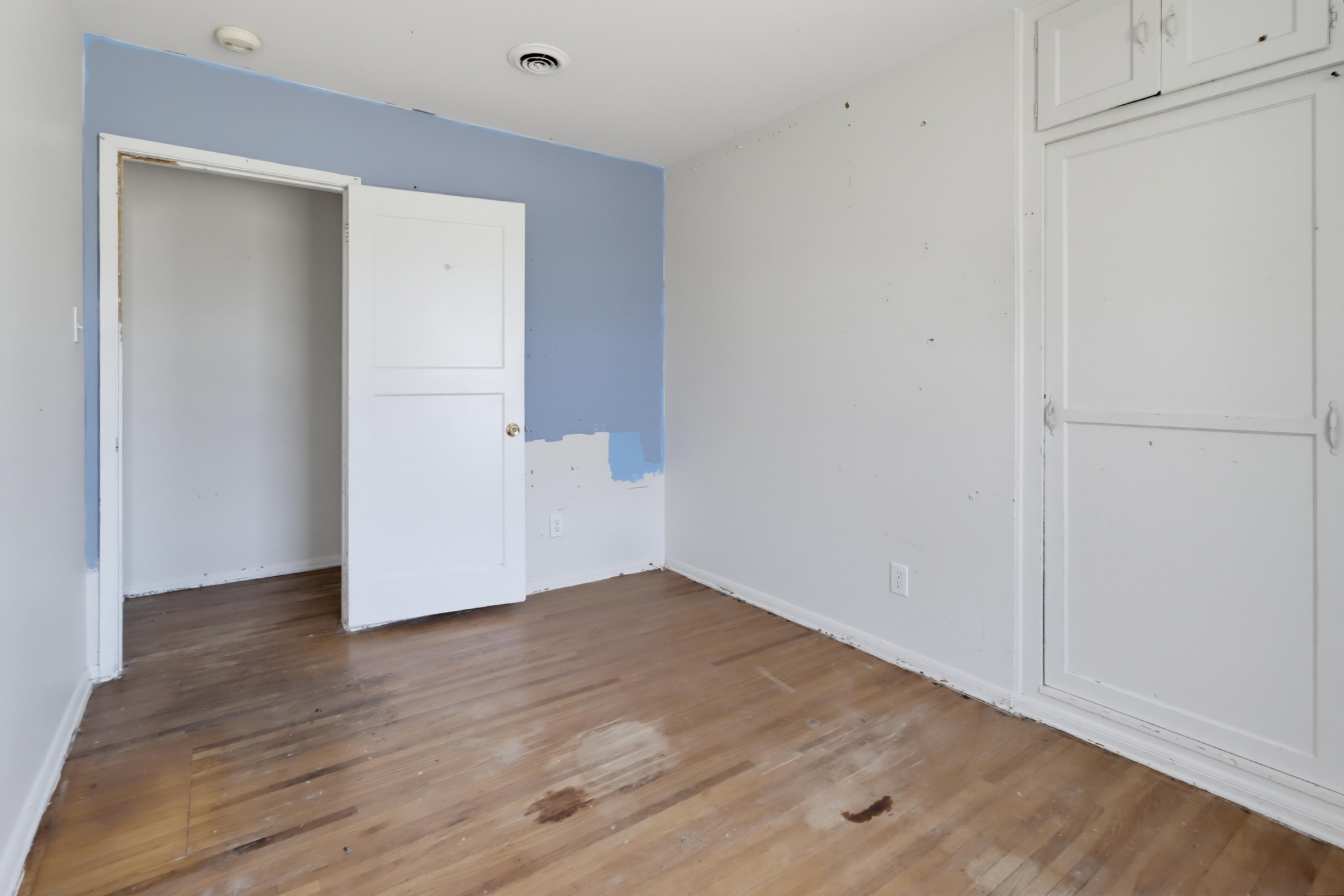Virtual tour photo 18 of 45 for 452 Park Way