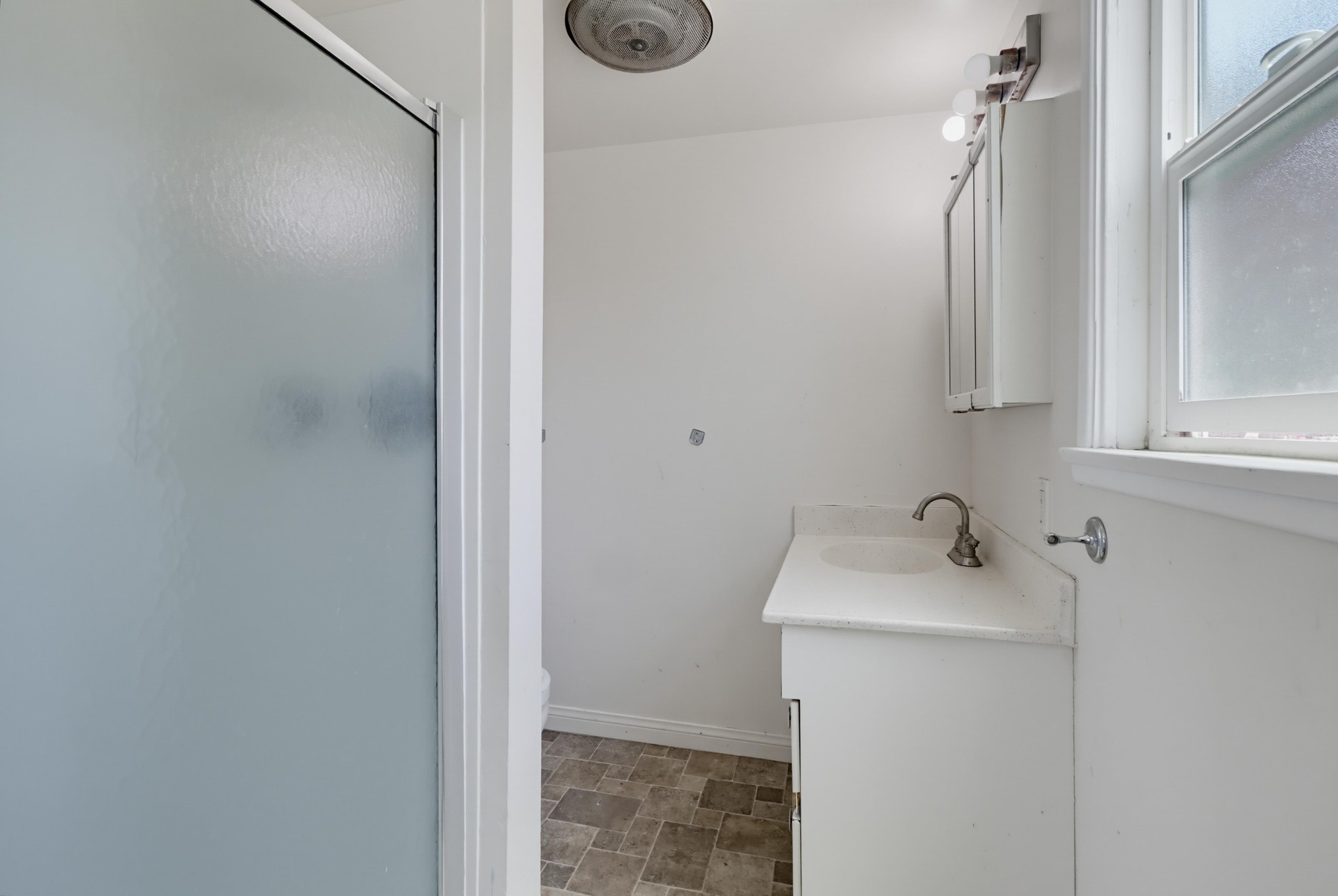 Virtual tour photo 26 of 45 for 452 Park Way